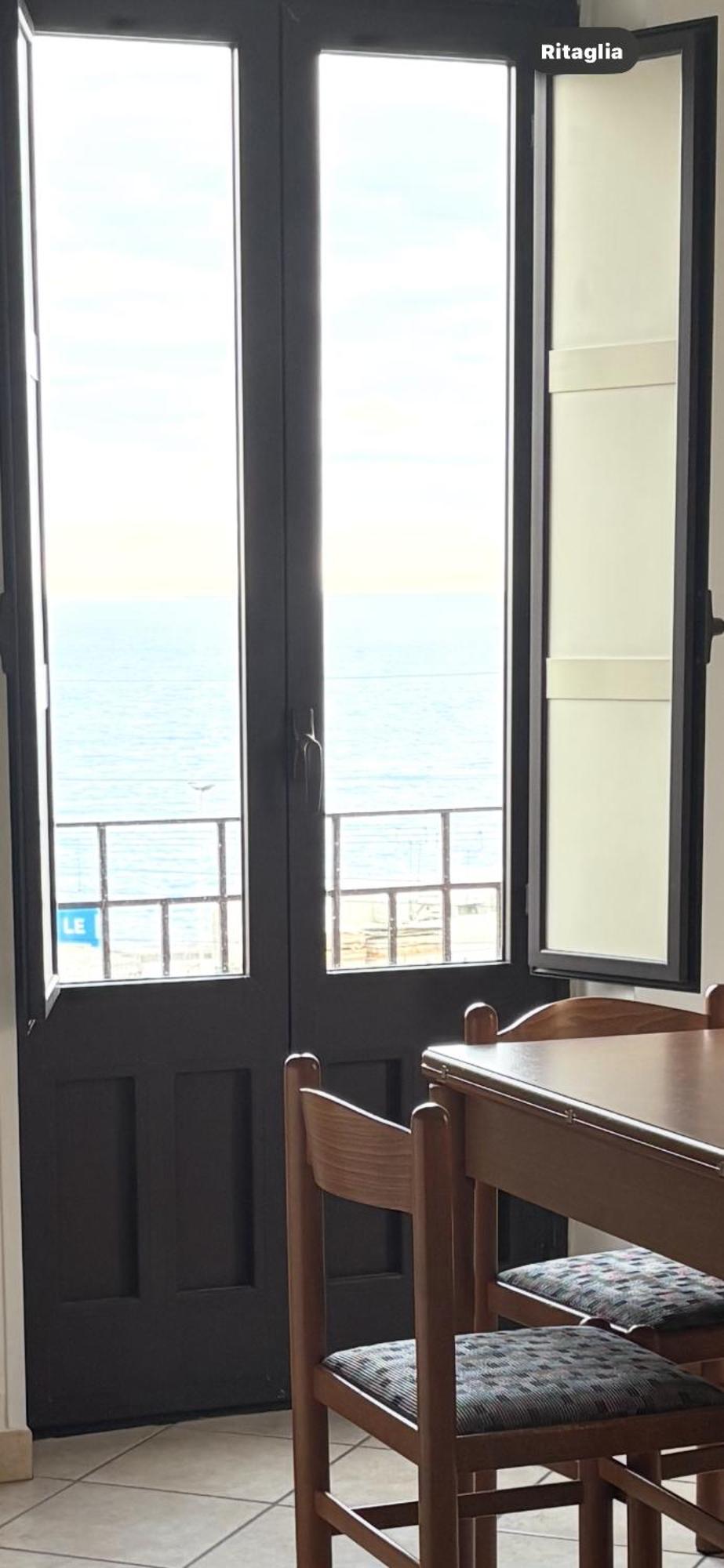 Sea View Apartment 卡塔尼亚 外观 照片